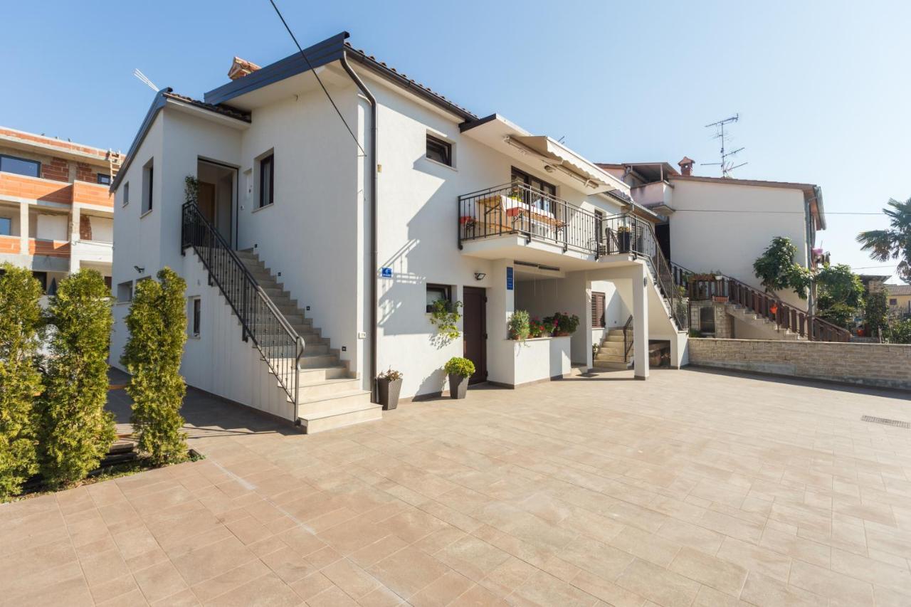Alex Deluxe Apartments On Beach Poreč Extérieur photo