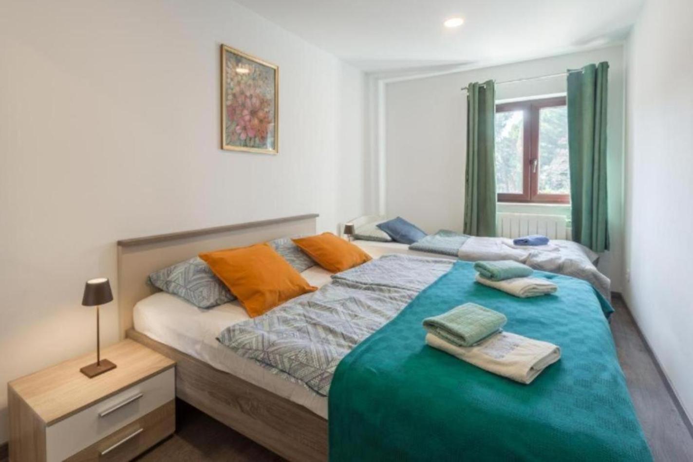 Alex Deluxe Apartments On Beach Poreč Extérieur photo